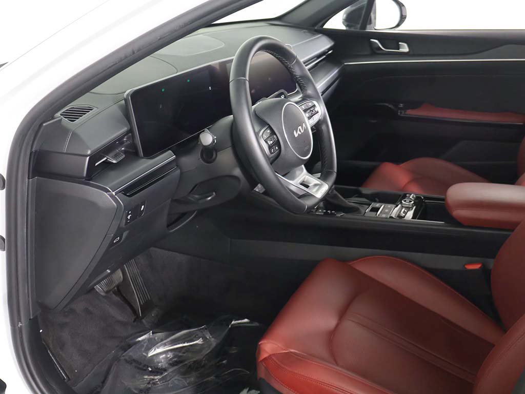 Used 2025 Kia K5 GT-Line w/ GT-Line Premium Package FWD image 25