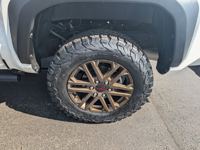 Used 2025 Toyota Tacoma TRD Off-Road AWD/4WD image 23
