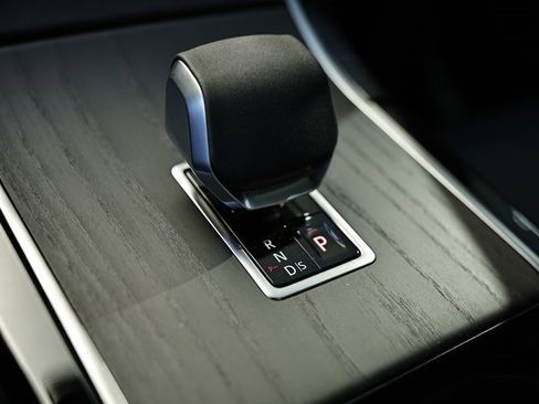 New 2026 Land Rover Range Rover Velar Dynamic SE image 49