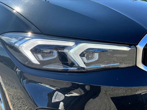 Used 2026 BMW 330i xDrive Sedan AWD/4WD image 31