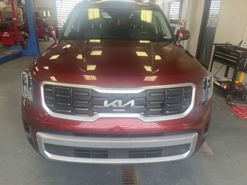 Used 2023 Kia Telluride S w/ S Sunroof Package image 13