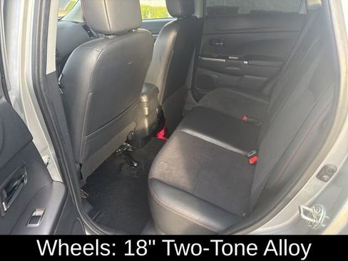 Used 2023 Mitsubishi Outlander Sport SE image 26