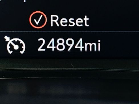 Used 2025 Chevrolet Blazer LT image 40