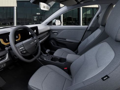 New 2026 Kia K4 FWD image 17