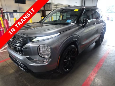 Used 2023 Mitsubishi Outlander SE FWD image 1