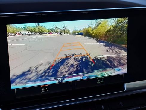 New 2026 GMC Sierra 1500 SLT image 13