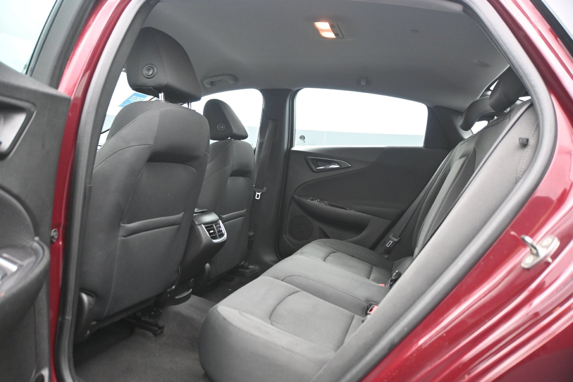Used 2016 Chevrolet Malibu LT FWD image 18