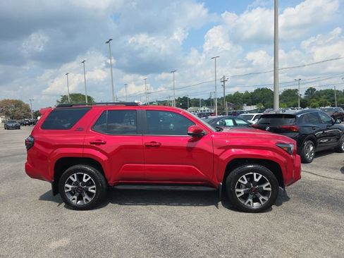 Used 2025 Toyota 4Runner TRD Sport Premium AWD/4WD image 4