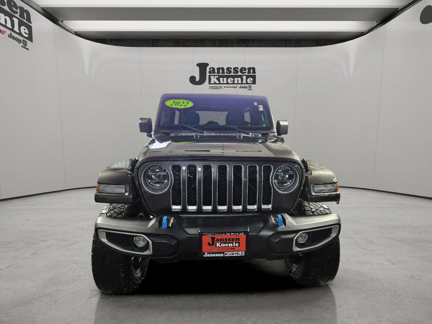 Used 2022 Jeep Wrangler Unlimited Sahara w/ Cold Weather Group AWD/4WD image 3