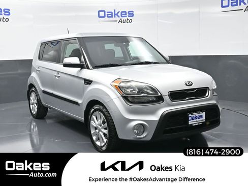 Used 2013 Kia Soul + image 1
