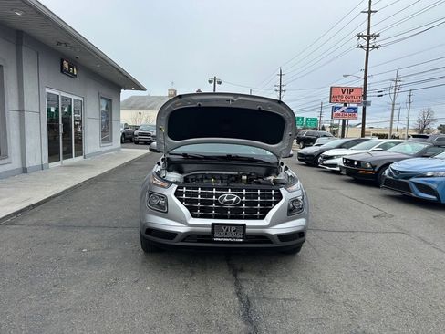 Used 2023 Hyundai Venue SEL w/ Cargo Package image 32