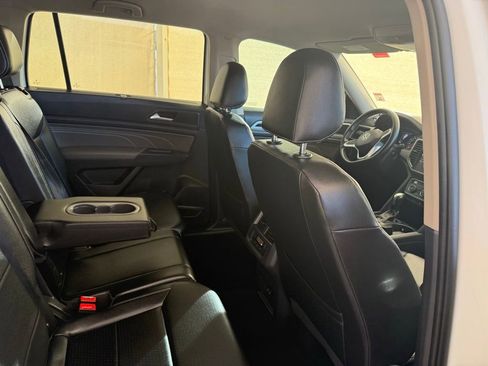 Used 2021 Volkswagen Atlas SE FWD image 18