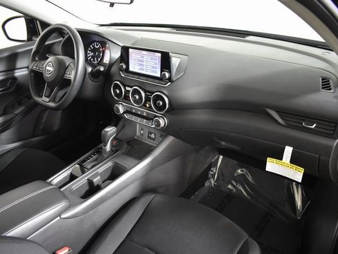 Certified 2025 Nissan Sentra S image 31
