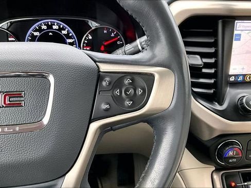 Used 2022 GMC Acadia Denali AWD/4WD image 21