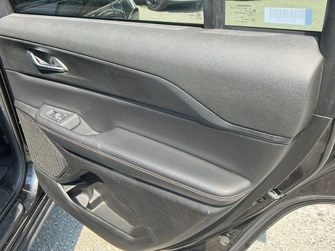 Used 2024 Jeep Grand Cherokee L Laredo image 20