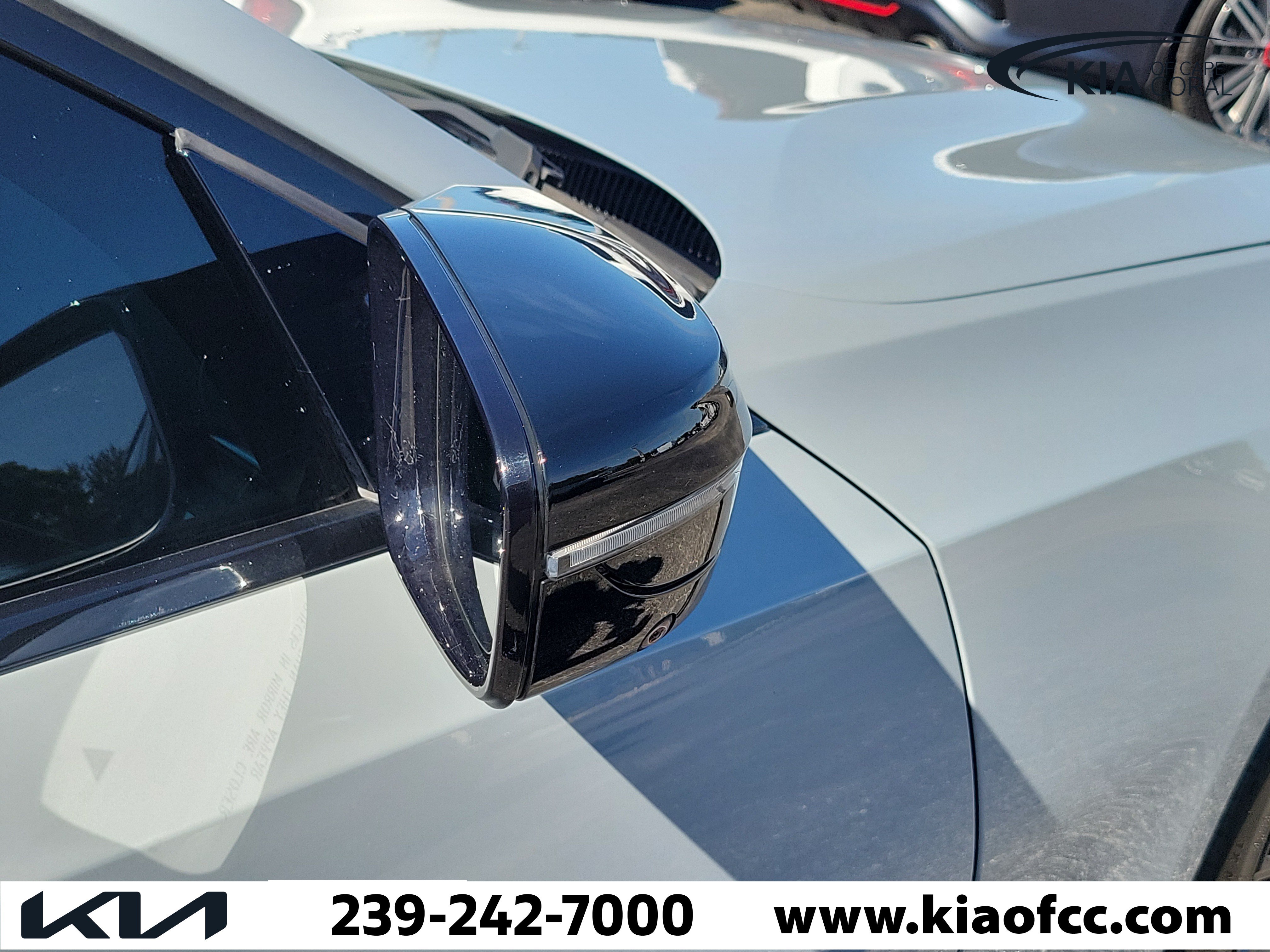 Used 2023 BMW M340i RWD image 8