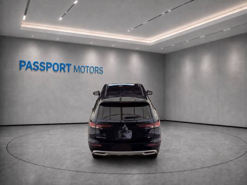 Used 2024 Mitsubishi Outlander SE AWD/4WD image 5