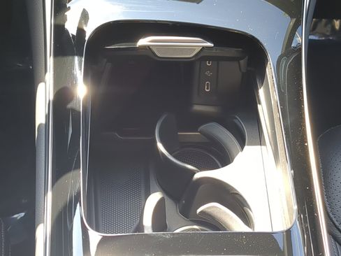 Certified 2025 Mercedes-Benz GLC 300 image 19