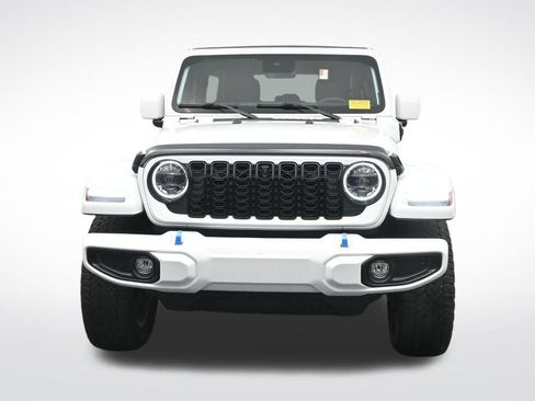 Used 2024 Jeep Wrangler High Altitude AWD/4WD image 2