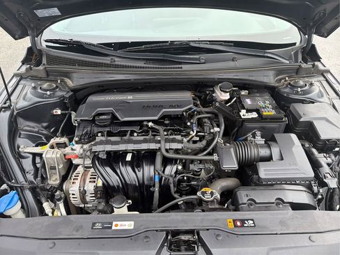 Used 2021 Hyundai Elantra SEL w/ Convenience + Premium Package image 24