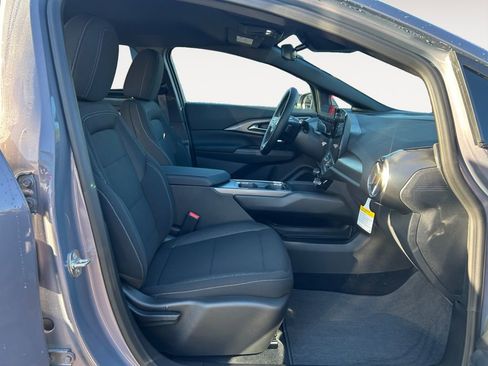 New 2026 Chevrolet Equinox EV LT image 10