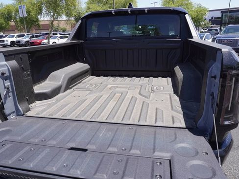 New 2025 GMC Hummer EV 3X image 8