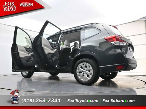Used 2023 Subaru Forester AWD/4WD image 36