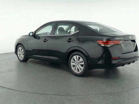 Used 2025 Nissan Sentra S image 6