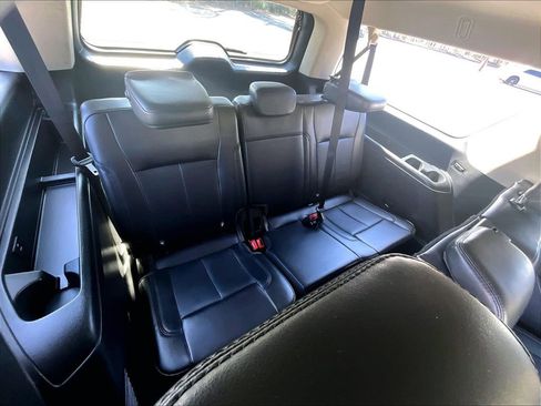 Used 2023 Ford Expedition Max XLT image 27