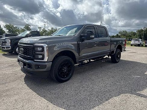 New 2025 Ford F350 Lariat w/ Black Appearance Package image 4