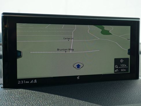 Used 2017 Audi Q7 3.0T Premium Plus w/ Premium Plus Package image 11