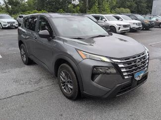 Used 2024 Nissan Rogue S AWD/4WD video 1