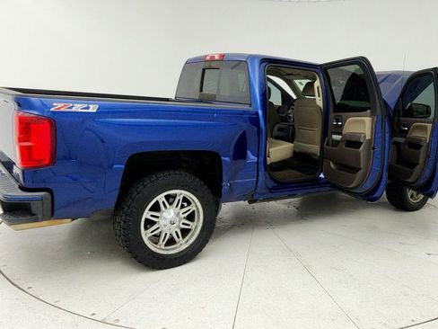 Used 2017 Chevrolet Silverado 1500 LTZ Z71 w/ LTZ Plus Package image 13
