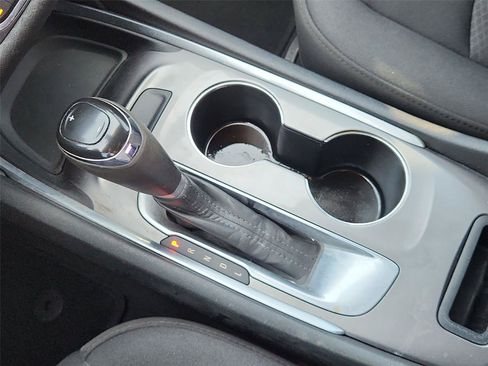 Used 2020 Chevrolet Malibu LT FWD image 14