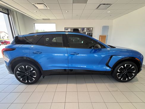 Used 2024 Chevrolet Blazer EV RS RWD image 6