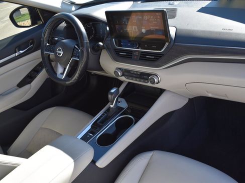 Used 2024 Nissan Altima 2.5 SL image 13