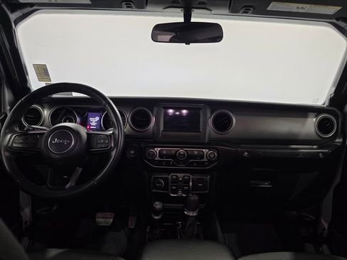 Used 2022 Jeep Wrangler Unlimited Sport image 11