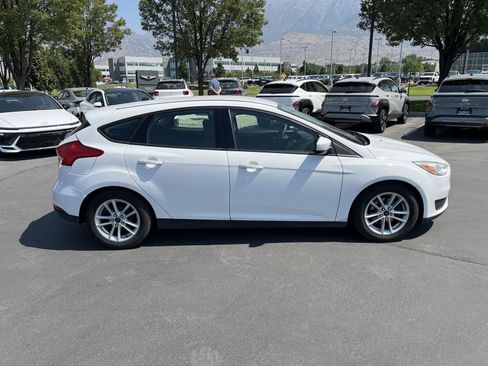 Used 2018 Ford Focus SE FWD image 6
