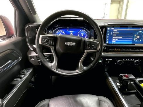 Used 2023 Chevrolet Silverado 1500 RST w/ Convenience Package II AWD/4WD image 5