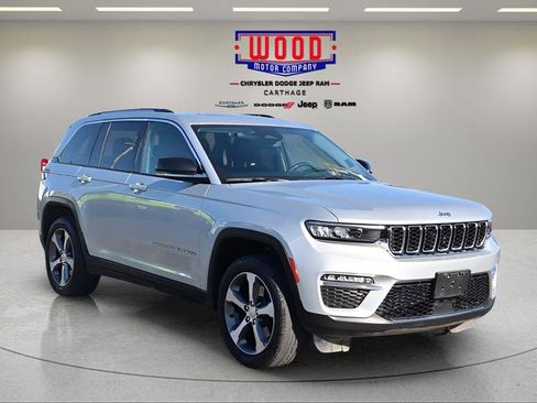 Used 2022 Jeep Grand Cherokee Limited 4xe image 9