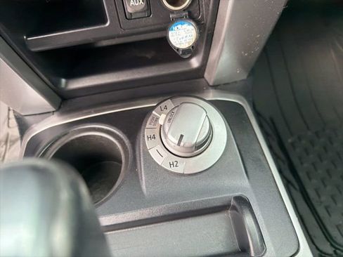 Used 2018 Toyota 4Runner 4WD image 23