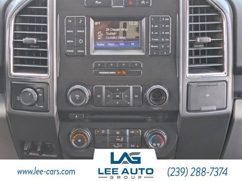 Used 2015 Ford F150 XLT w/ Trailer Tow Package image 15