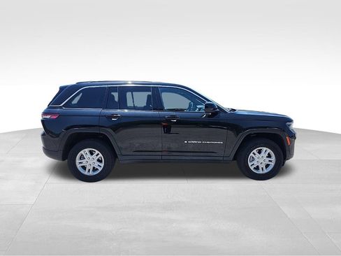 Certified 2024 Jeep Grand Cherokee Laredo w/ Trailer Tow Package RWD image 28
