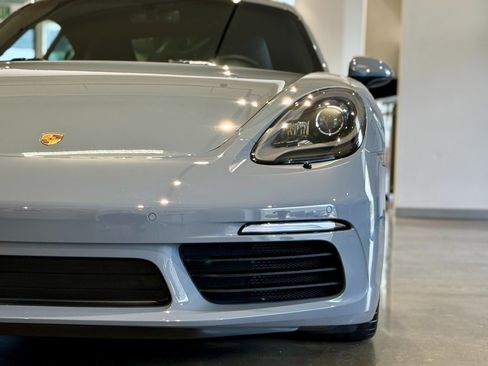 Used 2025 Porsche 718 Cayman S image 37