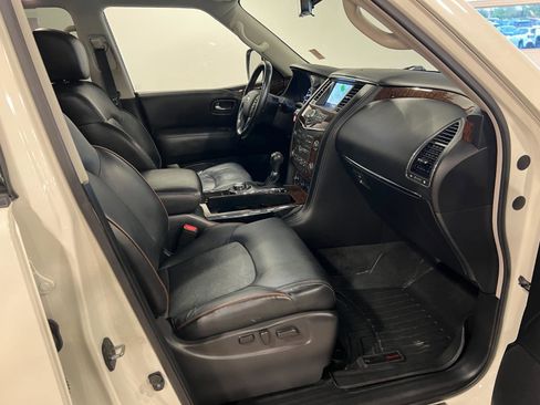 Used 2020 Nissan Armada Platinum w/ Interior Lighting Package AWD/4WD image 44