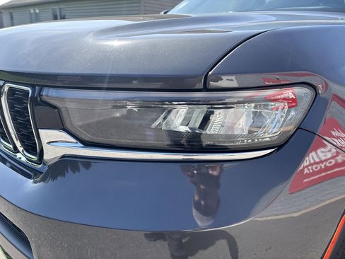 Used 2025 Jeep Grand Cherokee L Limited w/ Luxury Tech Group II image 10