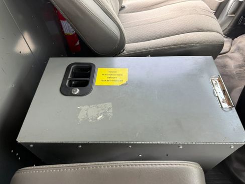 Used 2020 Chevrolet Express 2500 w/ Driver Convenience Package RWD image 17