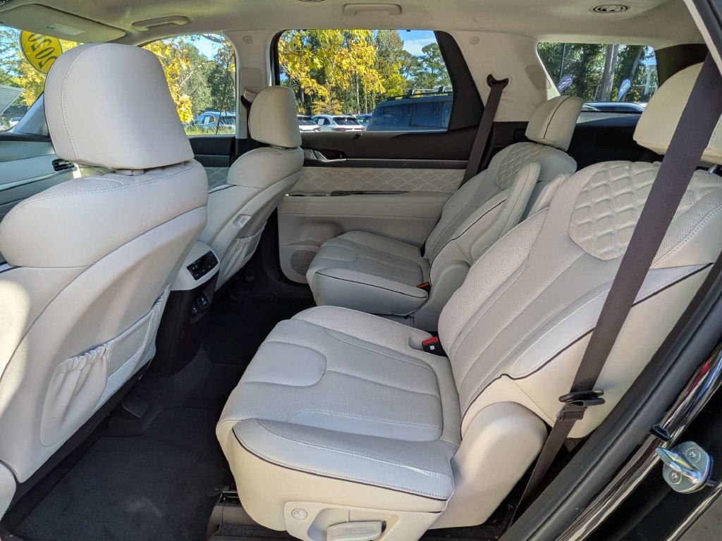 Used 2020 Hyundai Palisade Limited FWD image 13