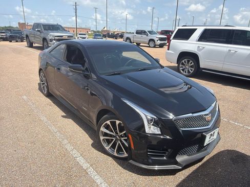 Used 2016 Cadillac ATS V w/ Luxury Package RWD image 2