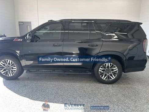 Used 2025 Chevrolet Tahoe Z71 w/ Z71 Off-Road Package image 2